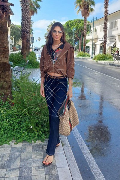 Foto 24 di Leticia Blend trav Milano