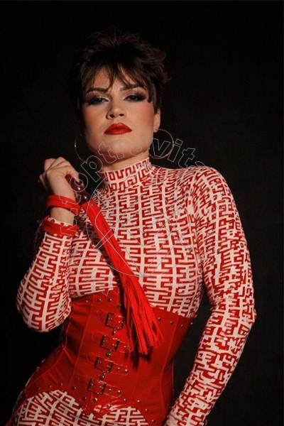 Foto 2 di Melina Gabrielli trav Milano