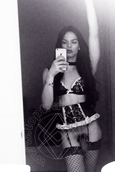 Foto selfie hot 5 di Sabrina Morais Xxxl trav Londra