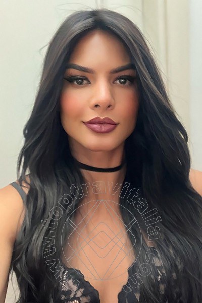Foto selfie di Sabrina Morais Xxxl trav Londra