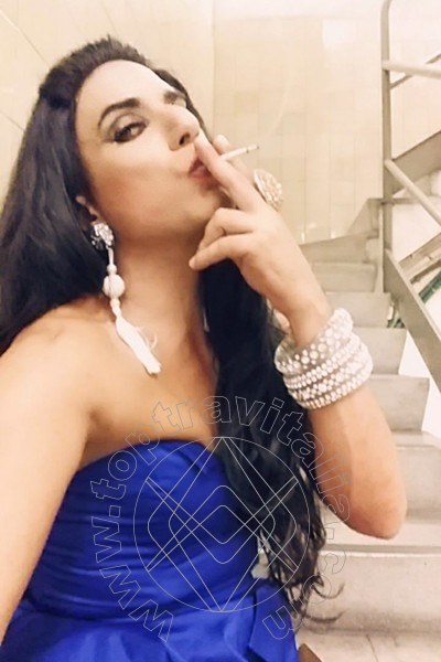Foto selfie di Tania trav Alessandria