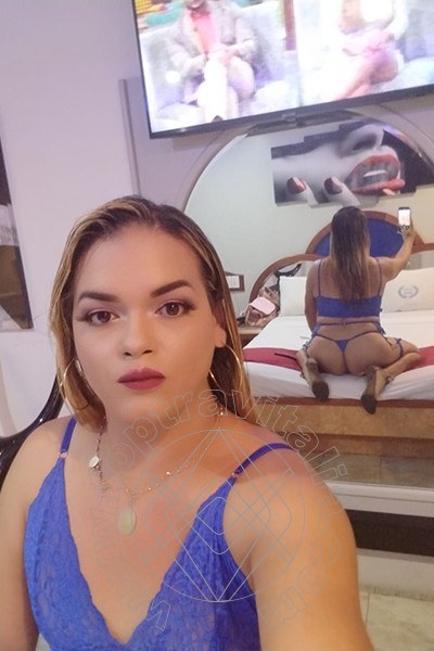 Foto selfie 2 di Charlotte trav Napoli