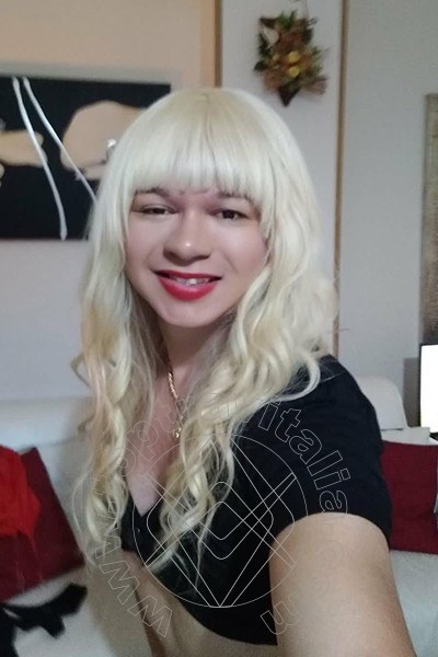 Foto selfie 14 di Louise trav Napoli