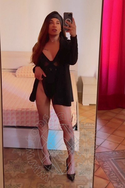 Foto selfie 8 di Gioia Victoria trav Martinsicuro